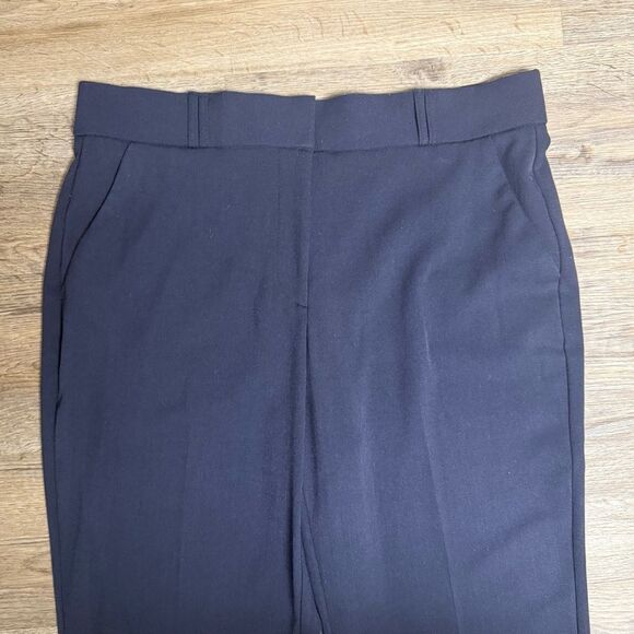 Sag Harbor Navy Cropped Pants - Picture 6 of 11